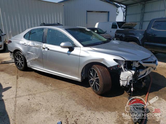 4T1G11AK3RU840650 2024 TOYOTA CAMRY photo no. 4