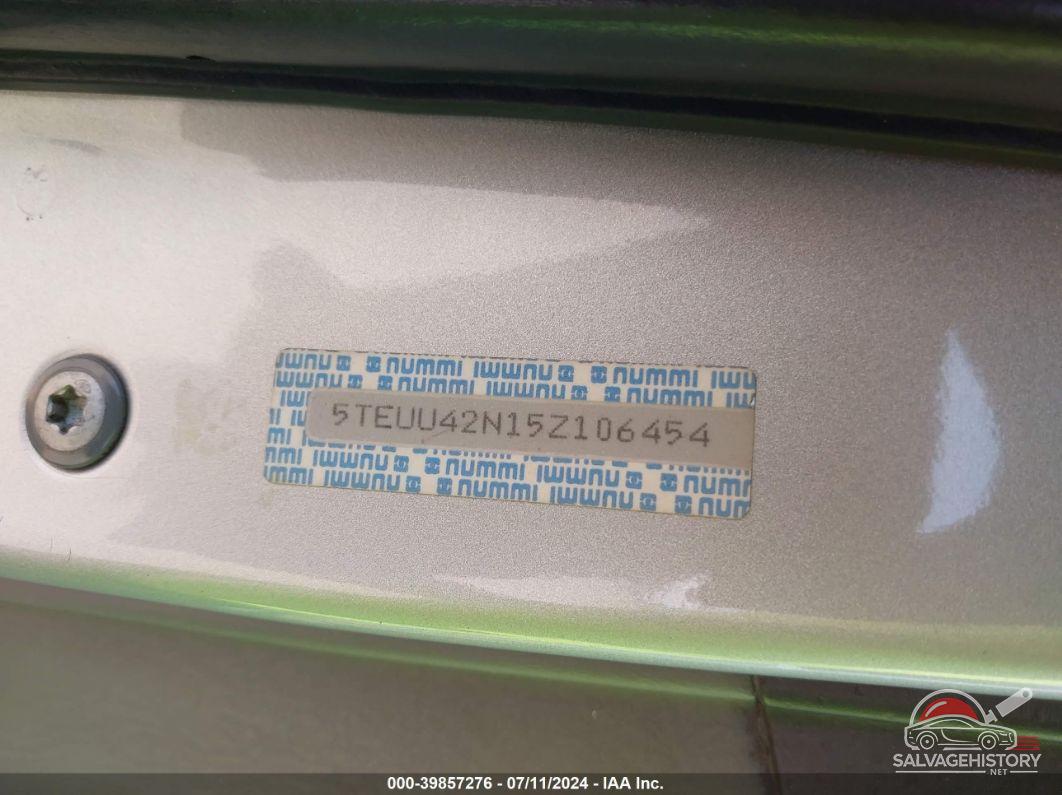 5TEUU42N15Z106454 2005 TOYOTA TACOMA photo no. 9