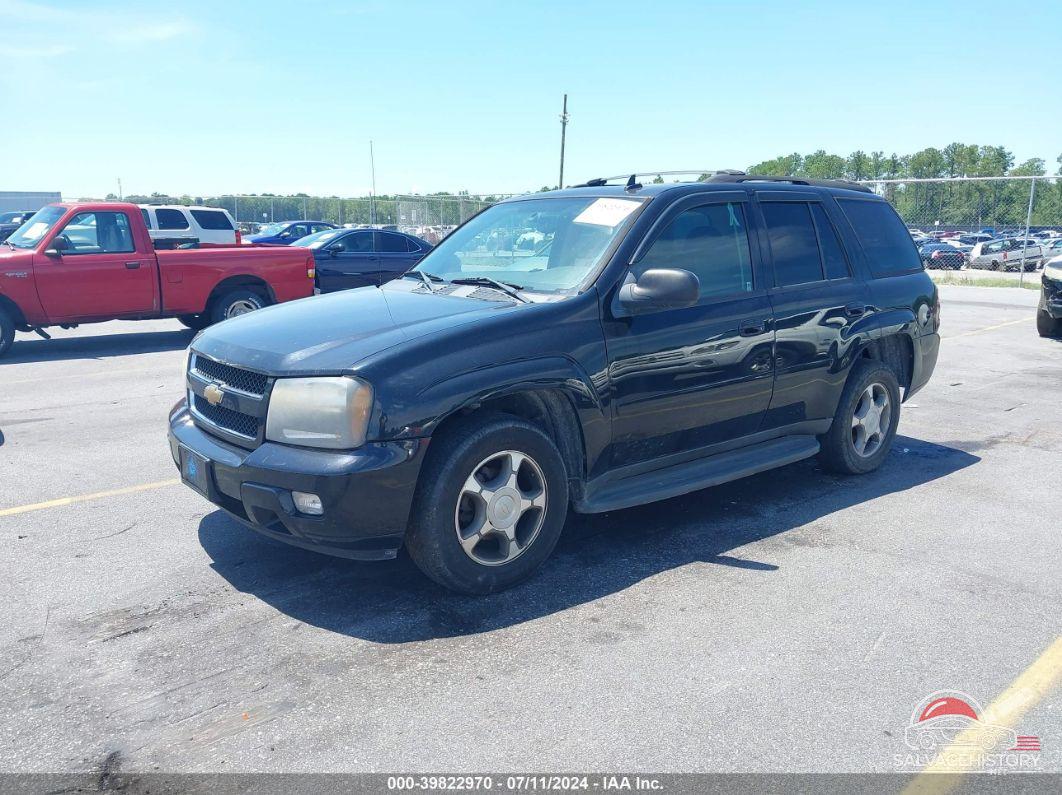 1GNDT13S682244366 2008 CHEVROLET TRAILBLAZER photo no. 2