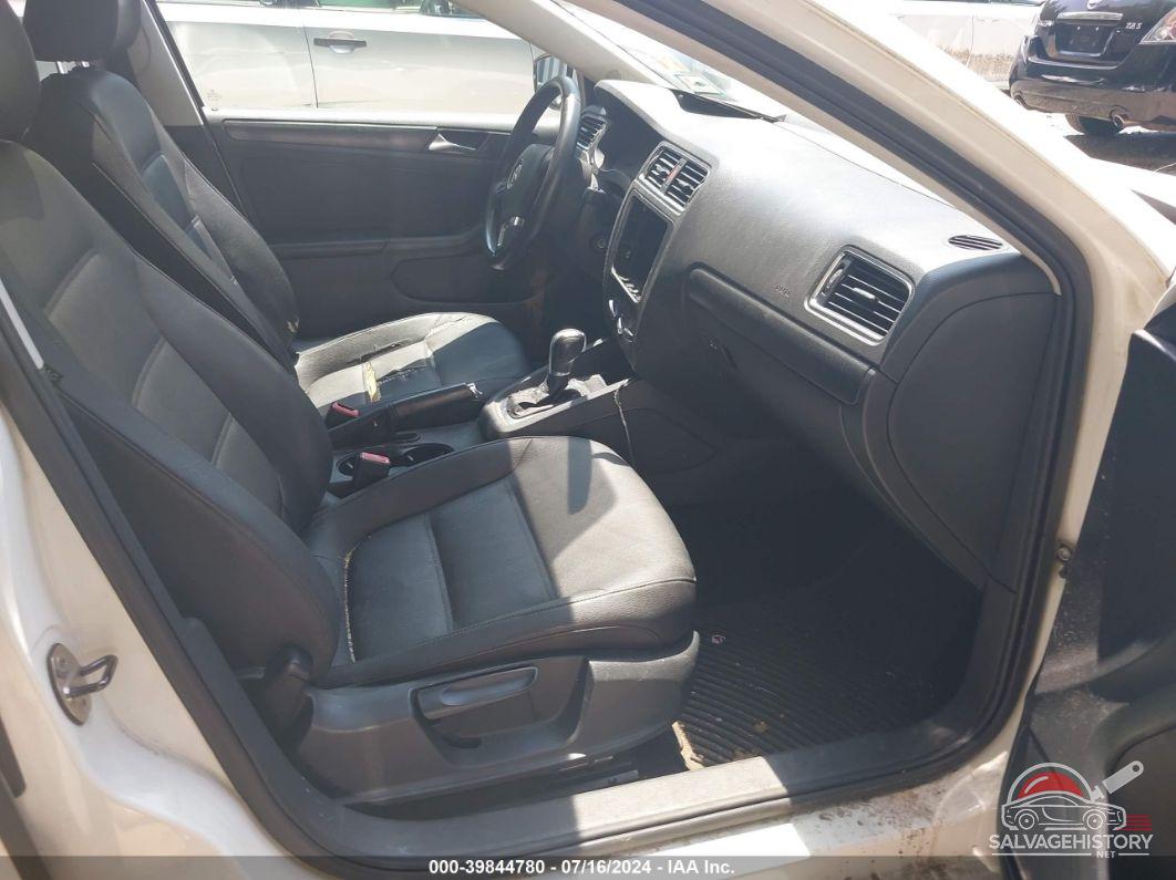 3VWDZ7AJ9BM390018 2011 VOLKSWAGEN JETTA photo no. 5