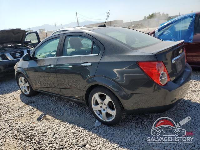 1G1JE5SB1F4106565 2015 CHEVROLET SONIC photo no. 2