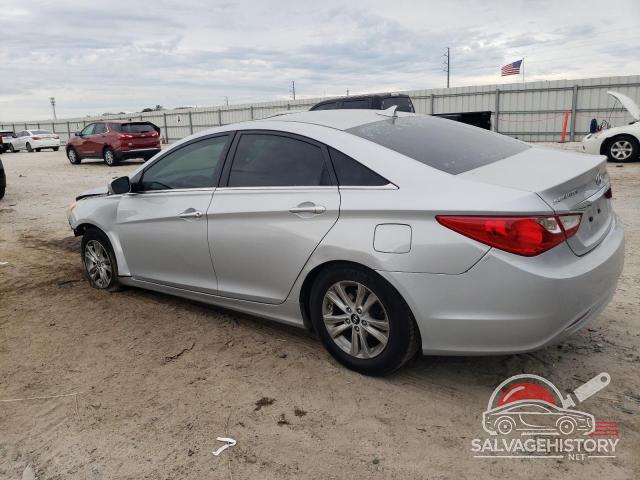5NPEB4AC9BH067637 2011 HYUNDAI SONATA photo no. 2