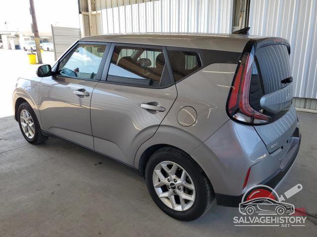 KNDJ23AU6P7876820 2023 KIA SOUL photo no. 2