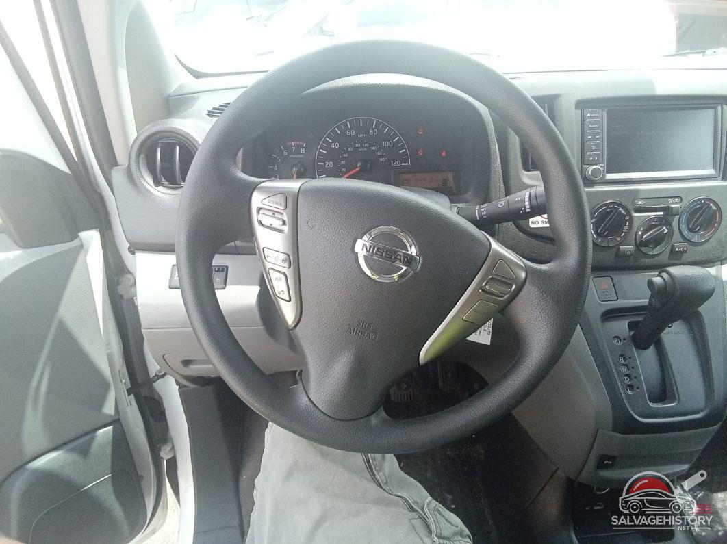3N6CM0KN0LK703814 2020 NISSAN NV200 COMPACT CARGO photo no. 2
