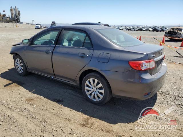 5YFBU4EE6DP154328 2013 TOYOTA COROLLA photo no. 2