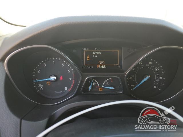 1FADP3FE5JL238417 2018 FORD FOCUS photo no. 9