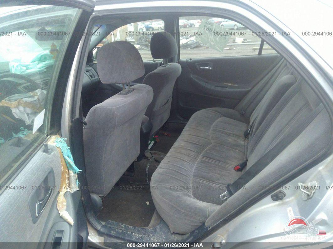 1HGCG5640YA152562 2000 HONDA ACCORD SDN photo no. 8