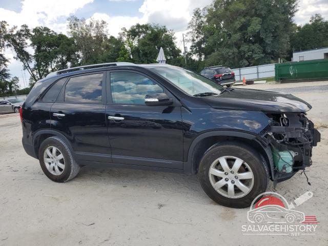 5XYKT3A12BG044684 2011 KIA SORENTO photo no. 4