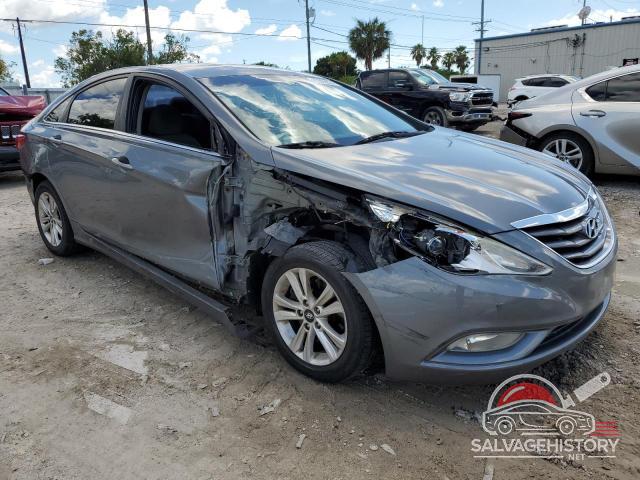 5NPEB4AC4DH684494 2013 HYUNDAI SONATA photo no. 4