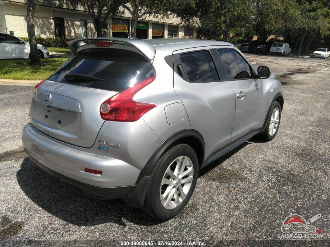 JN8AF5MV8CT109545 2012 NISSAN JUKE photo no. 4