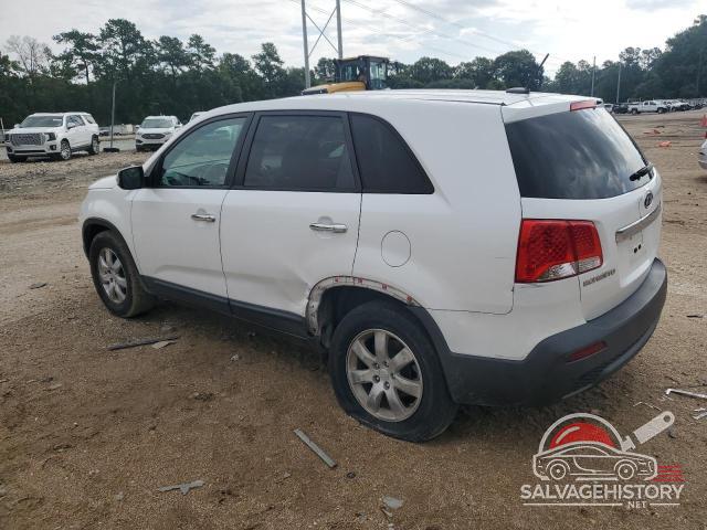 5XYKT3A18BG178437 2011 KIA SORENTO photo no. 2
