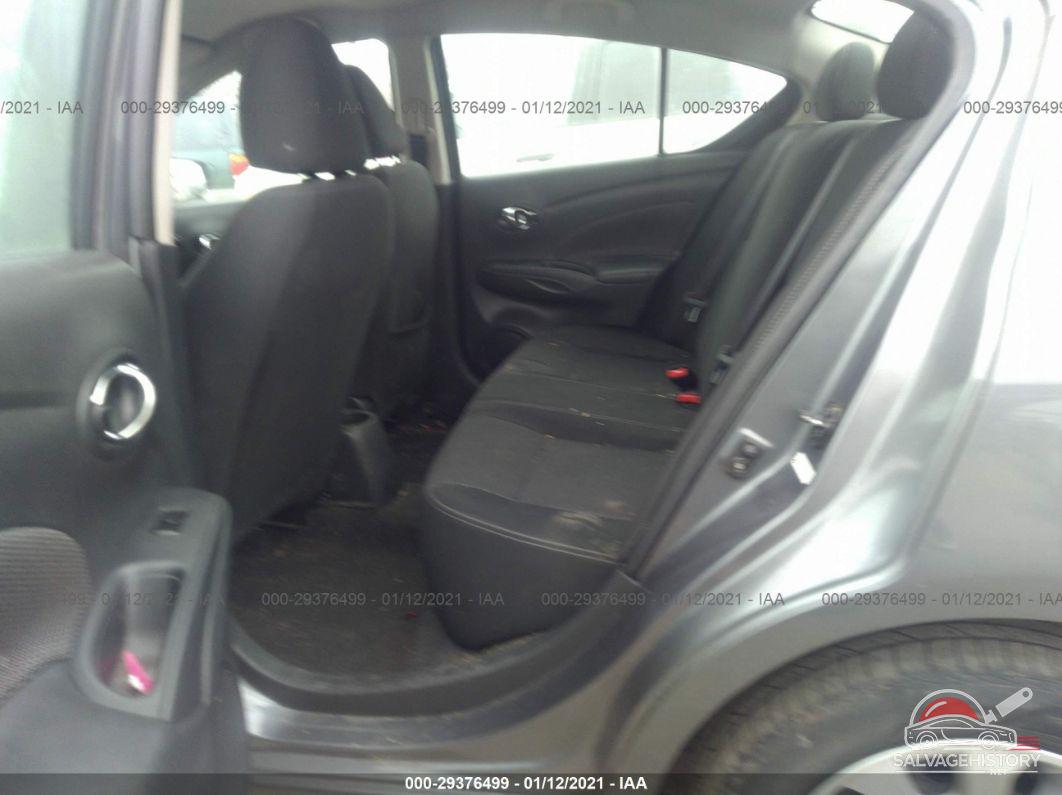 3N1CN7AP8JL839100 2018 NISSAN VERSA SEDAN photo no. 8