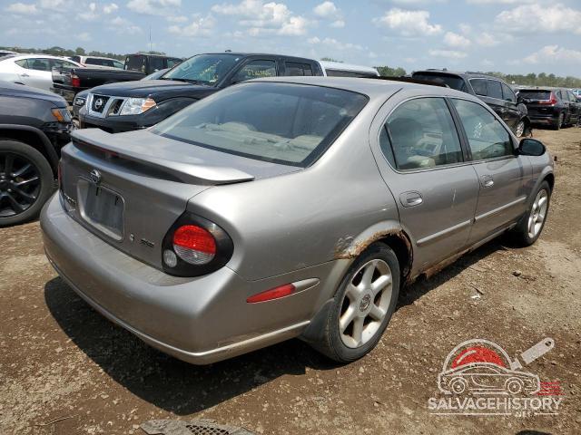 JN1CA31A9YT033045 2000 NISSAN MAXIMA photo no. 3