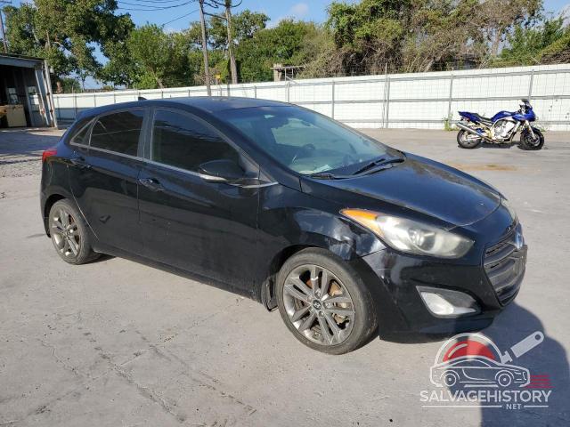 KMHD35LHXGU265210 2016 HYUNDAI ELANTRA photo no. 4