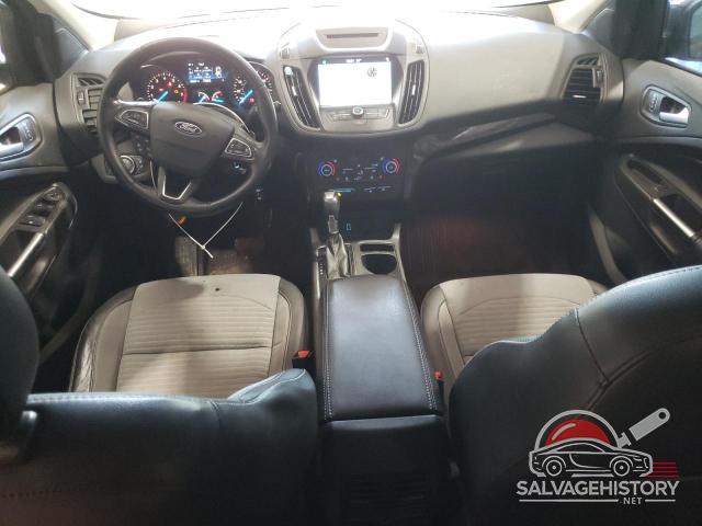 1FMCU0GD1JUC17900 2018 FORD ESCAPE photo no. 8