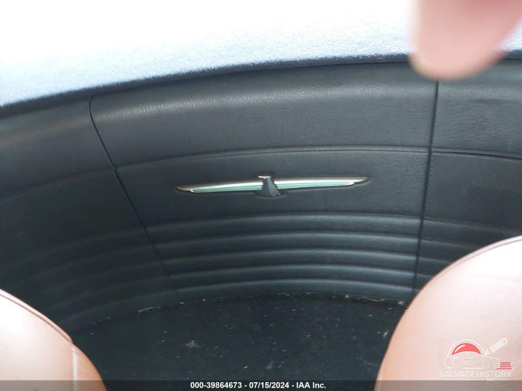 1FAHP60A93Y102418 2003 FORD THUNDERBIRD photo no. 8