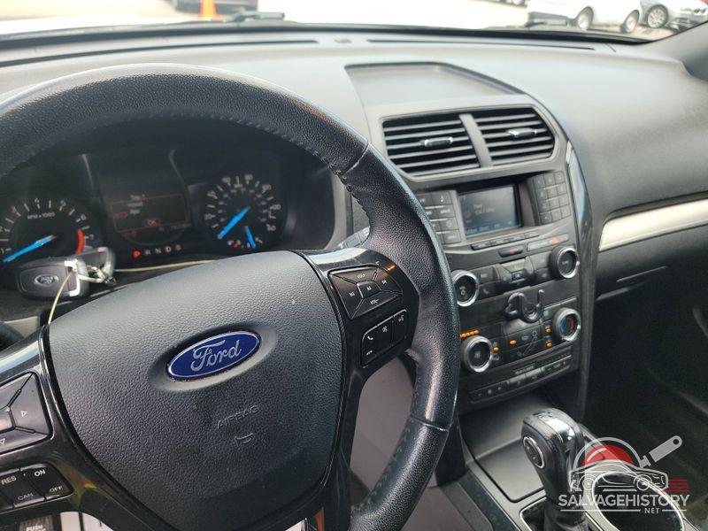 1FM5K8D85JGB60152 2018 FORD EXPLORER photo no. 8