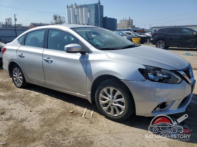 3N1AB7AP7JY320252 2018 NISSAN SENTRA photo no. 4