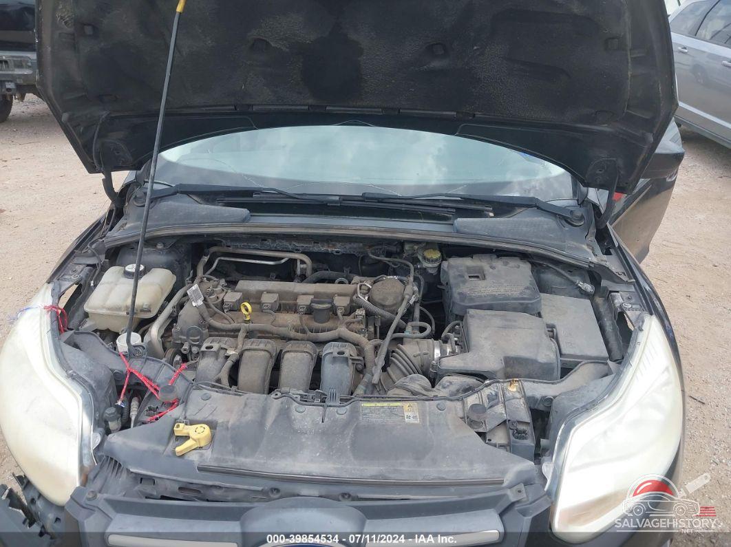 1FAHP3F20CL300946 2012 FORD FOCUS photo no. 10