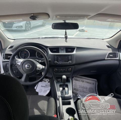 3N1AB7APXJY337255 2018 NISSAN SENTRA photo no. 9