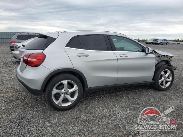 WDCTG4GB2JJ447765 2018 MERCEDES-BENZ GLA-CLASS photo no. 3