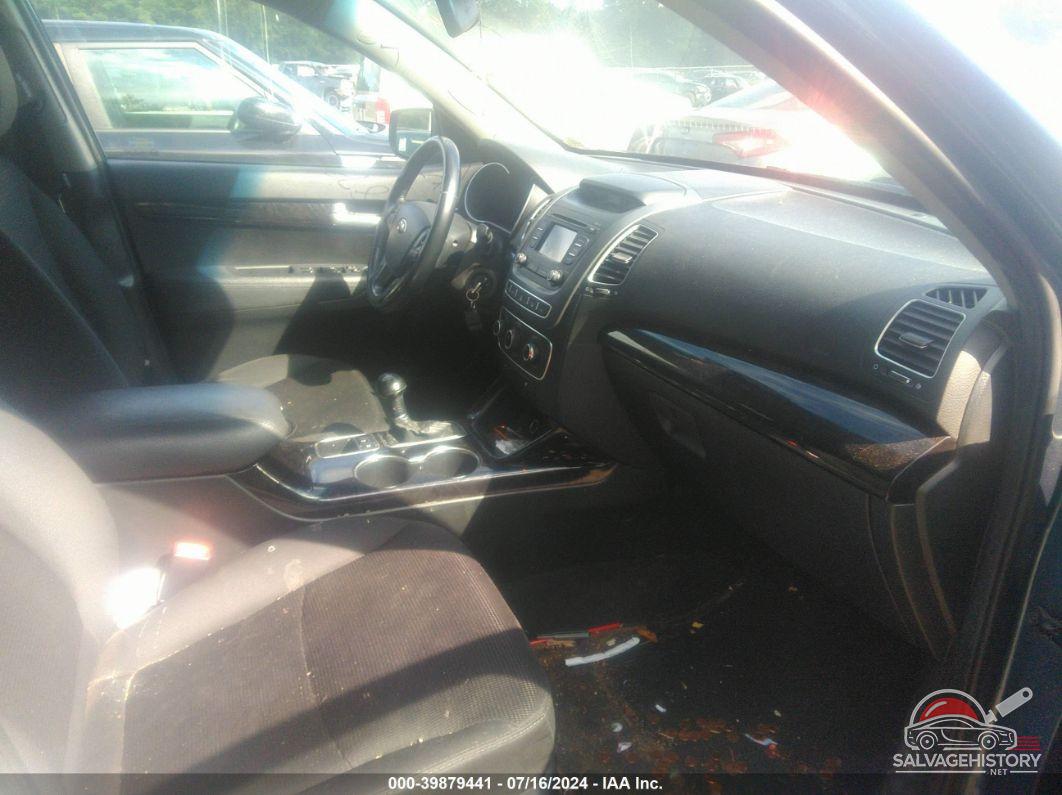 5XYKT3A60FG580387 2015 KIA SORENTO photo no. 5