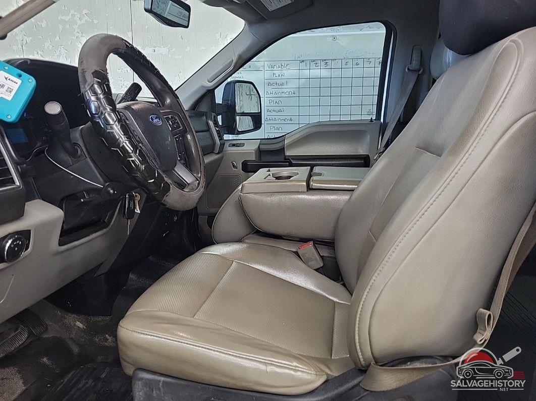 1FD8W3HT9HED78491 2017 FORD F-350 CHASSIS photo no. 2