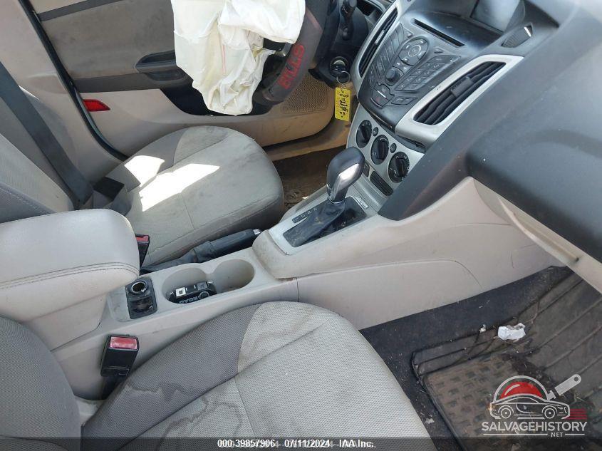 1FAHP3F28CL408831 2012 FORD FOCUS photo no. 5