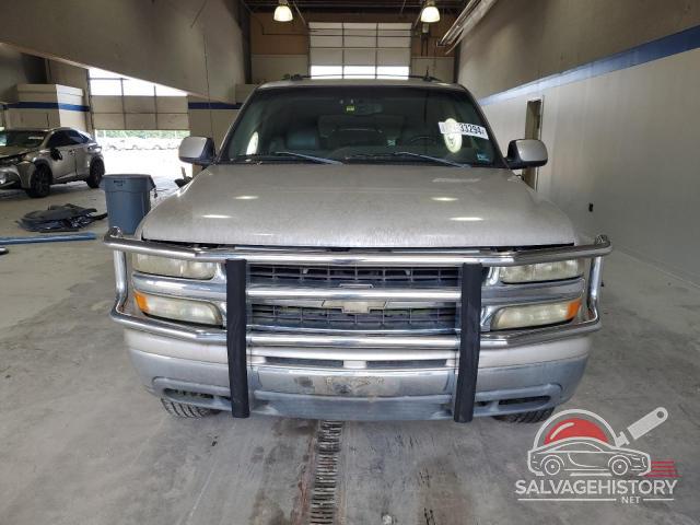 1GNEC16Z24J237590 2004 CHEVROLET SUBURBAN photo no. 5