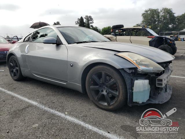 JN1AZ34D04M100383 2004 NISSAN 350Z photo no. 4