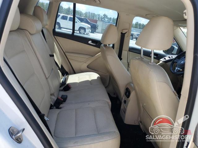 WVGAV7AXXHW511083 2017 VOLKSWAGEN TIGUAN photo no. 11