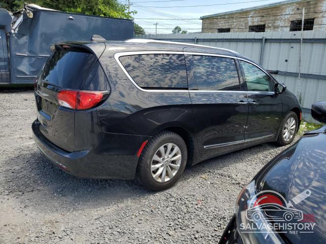 2C4RC1BG2JR148804 2018 CHRYSLER PACIFICA photo no. 3