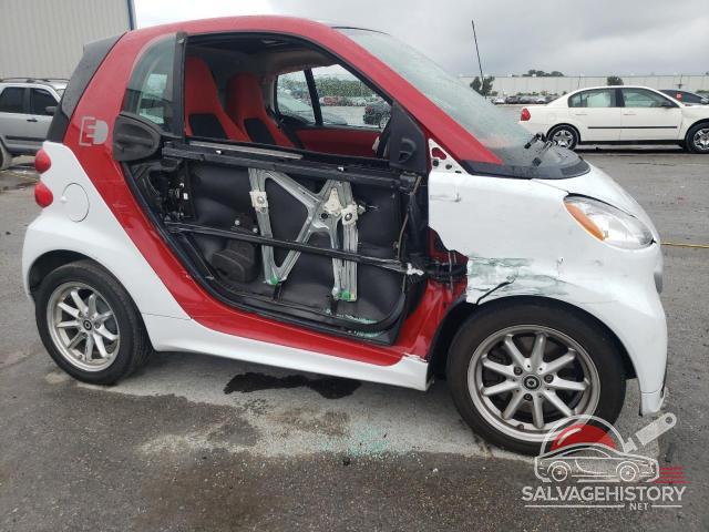 WMEEJ9AA9EK777398 2014 SMART FORTWO photo no. 4