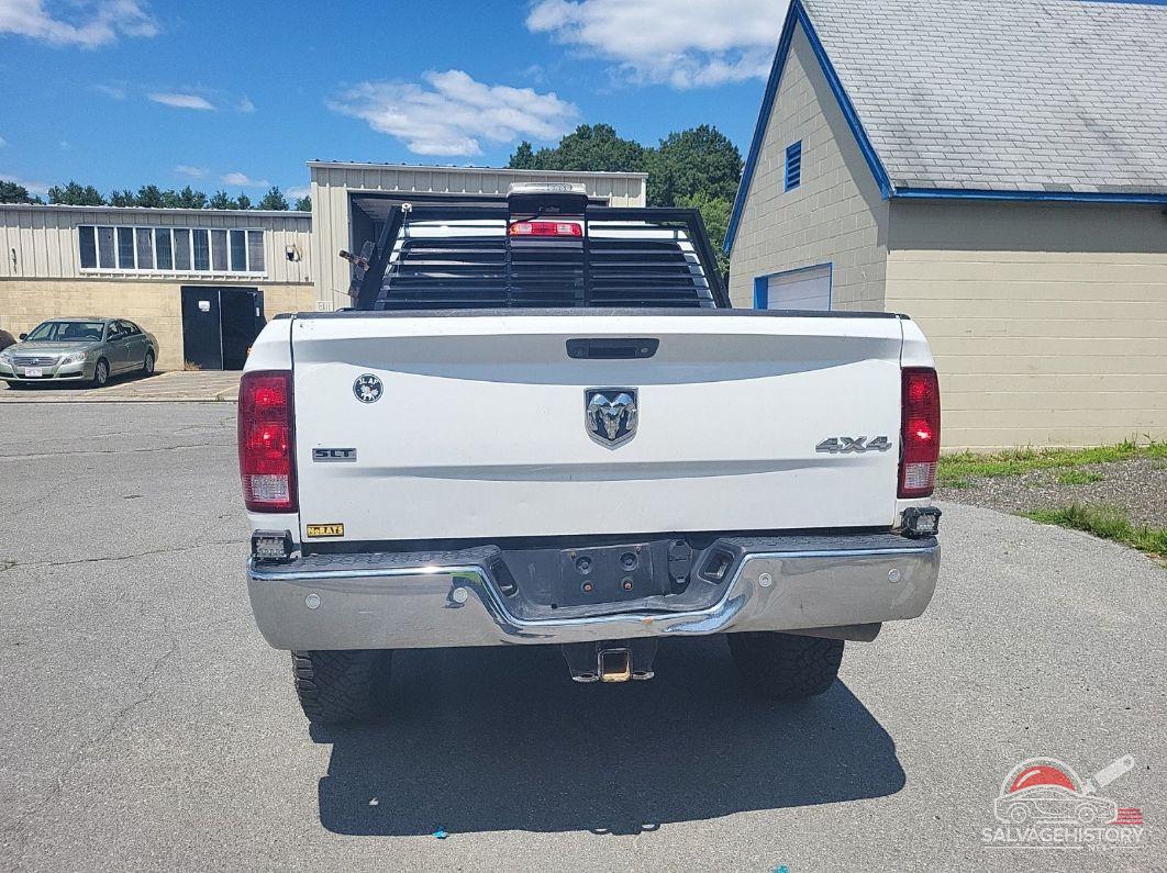 3C6UR5DL2JG356396 2018 RAM 2500 photo no. 10