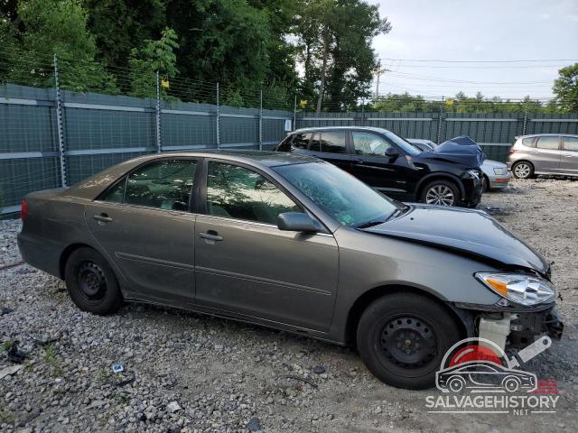 4T1BE32K72U532671 2002 TOYOTA CAMRY photo no. 4
