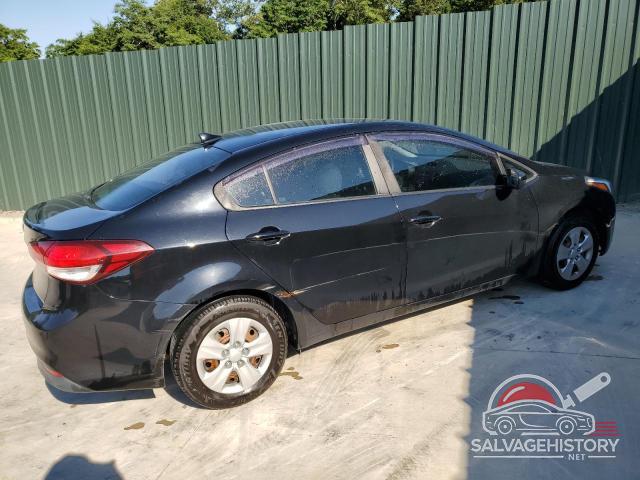 3KPFK4A70JE262715 2018 KIA FORTE photo no. 3