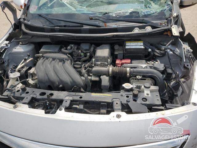 3N1CN7AP6JK410995 2018 NISSAN VERSA photo no. 11