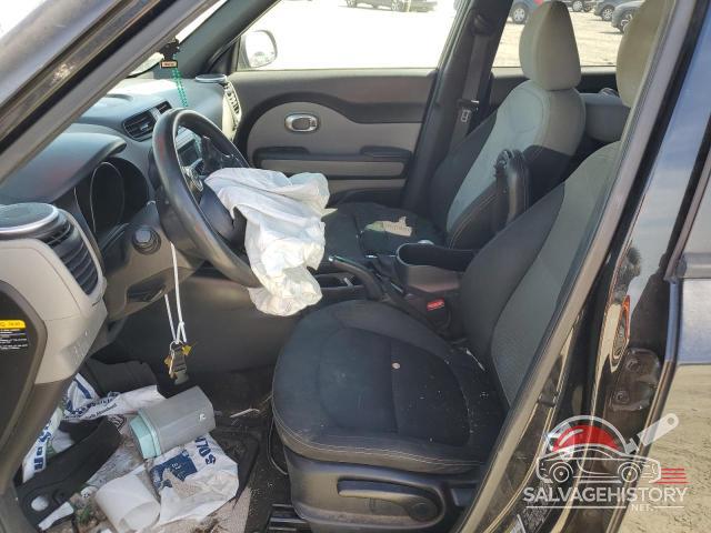 KNDJP3A51F7111961 2015 KIA SOUL photo no. 7