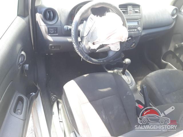3N1CN7AP4JL839868 2018 NISSAN VERSA photo no. 8