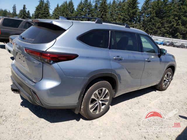 5TDHBRCH9NS090580 2022 TOYOTA HIGHLANDER photo no. 3