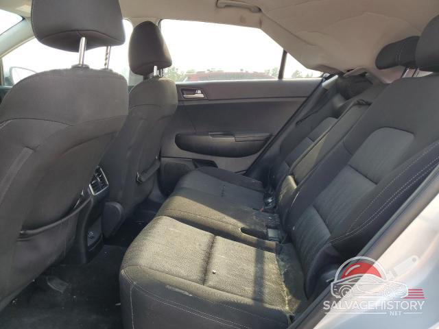 KNDPMCAC9H7128902 2017 KIA SPORTAGE photo no. 11