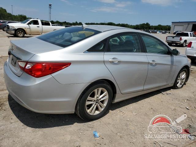 5NPEB4AC6BH001739 2011 HYUNDAI SONATA photo no. 3