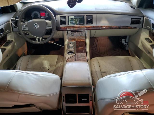 SAJWA06B69HR42893 2009 JAGUAR XF photo no. 8
