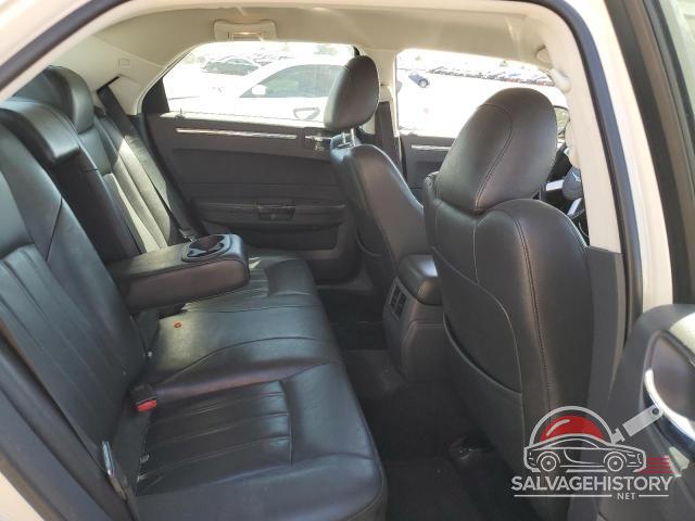 2C3CK6CT0AH151339 2010 CHRYSLER 300 photo no. 10