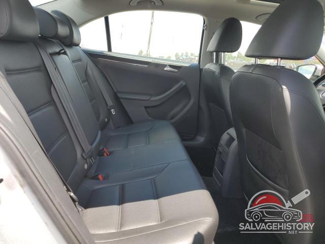 3VWLA7AJXFM203541 2015 VOLKSWAGEN JETTA photo no. 10