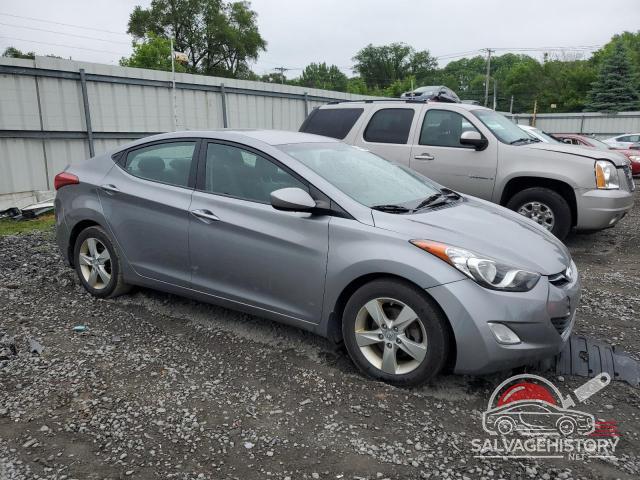 KMHDH4AE9DU615877 2013 HYUNDAI ELANTRA photo no. 4