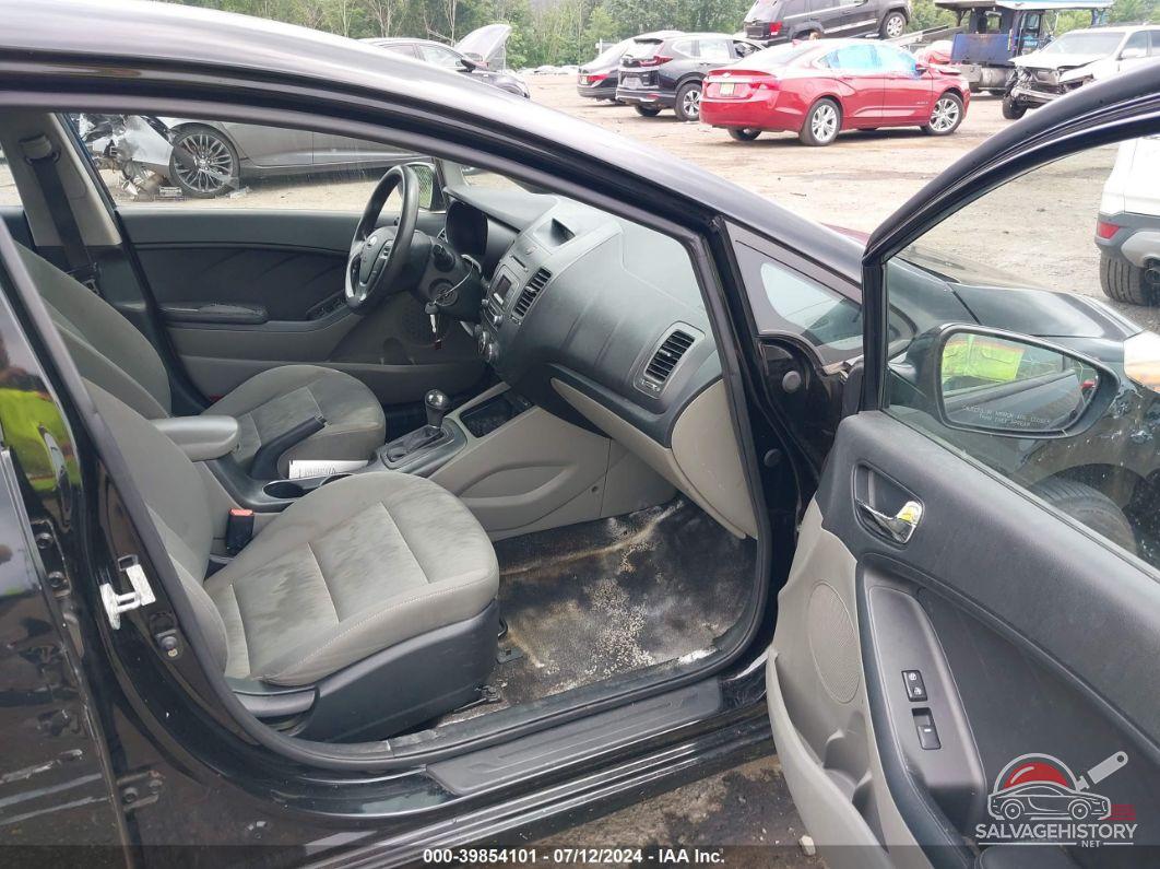 KNAFK4A63G5538071 2016 KIA FORTE photo no. 5