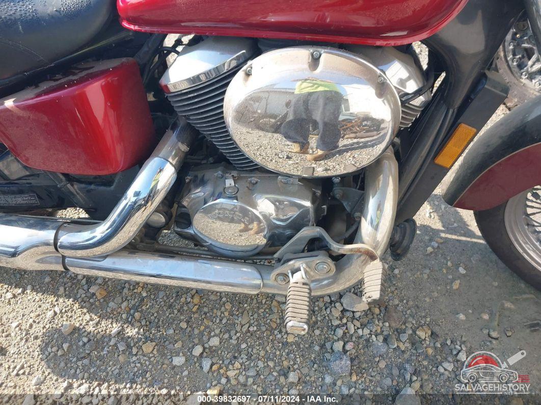 JH2RC44602M611895 2002 HONDA VT750 photo no. 8
