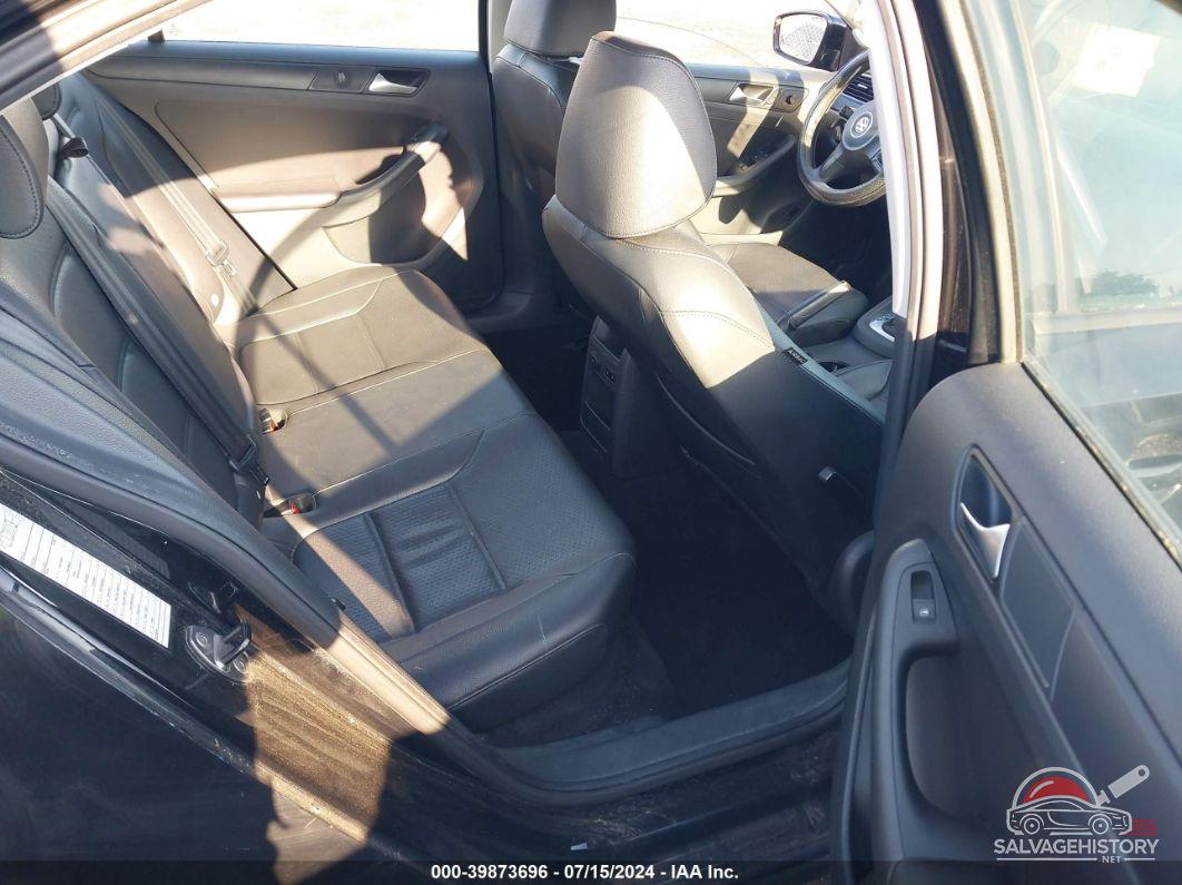 3VWD17AJ9EM392640 2014 VOLKSWAGEN JETTA photo no. 8