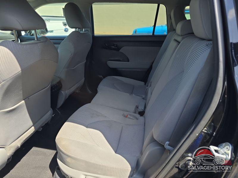 5TDZARAH7MS009097 2021 TOYOTA HIGHLANDER photo no. 2
